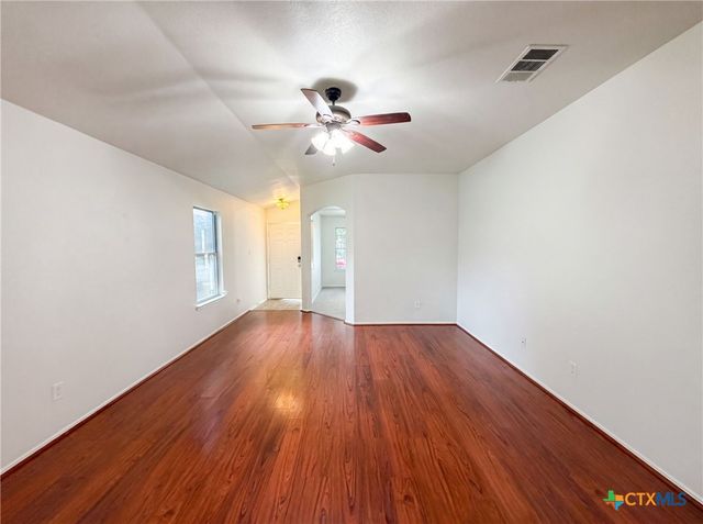 413 E Vega Lane, Killeen, TX 76542