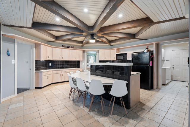 56901 E Walnut Drive, Afton, OK 74331
