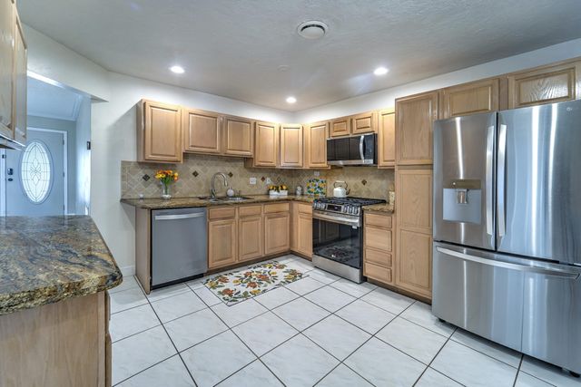 270 SE 3rd Avenue, Pompano Beach, FL 33060