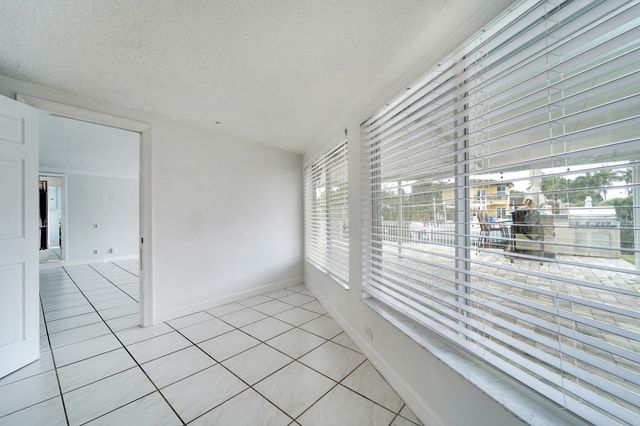 270 SE 3rd Avenue, Pompano Beach, FL 33060