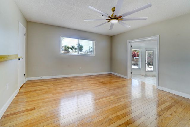 270 SE 3rd Avenue, Pompano Beach, FL 33060