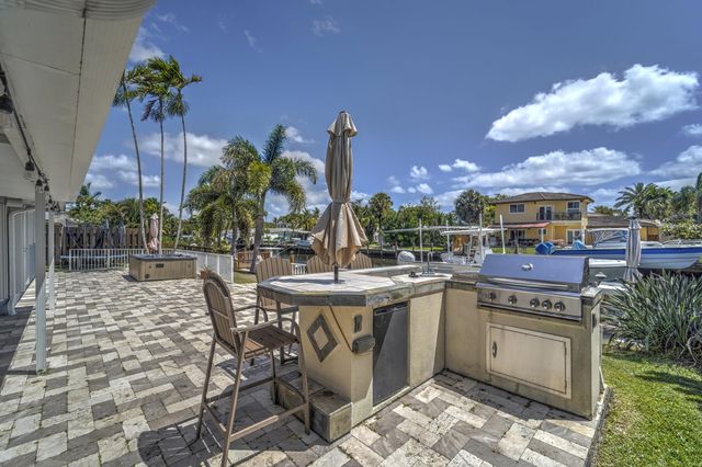 270 SE 3rd Avenue, Pompano Beach, FL 33060