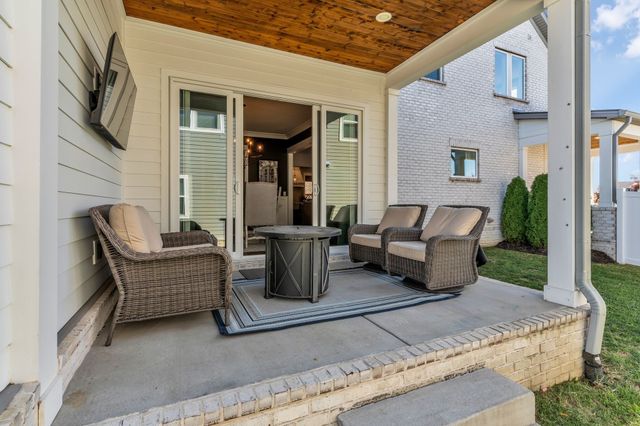 368 Azalea Cir, Hendersonville, TN 37075