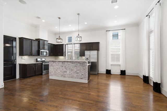 3219 Maxroy Street, Houston, TX 77008