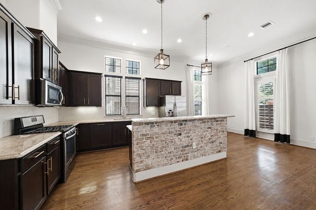 3219 Maxroy Street, Houston, TX 77008