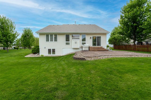 985 SE Indigo Lane, Waukee, IA 50263