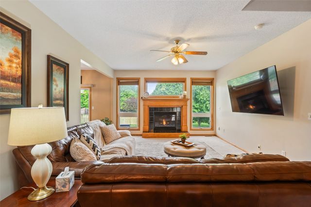 985 SE Indigo Lane, Waukee, IA 50263
