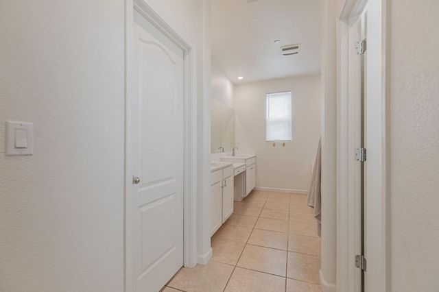 500 Duran Drive, Hollister, CA 95023