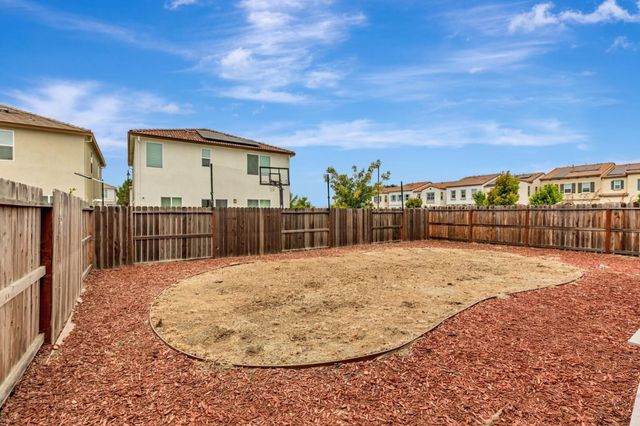 500 Duran Drive, Hollister, CA 95023