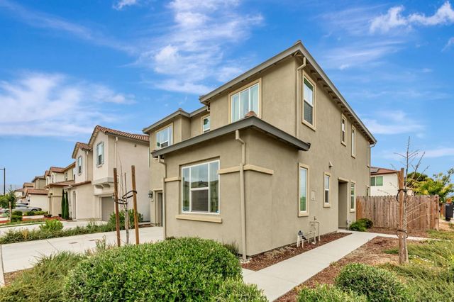 500 Duran Drive, Hollister, CA 95023