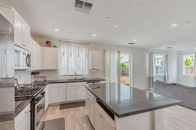 500 Duran Drive, Hollister, CA 95023