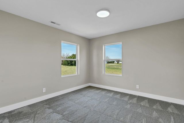 10270 SW Hidden Lane Rd, Augusta, KS 67010