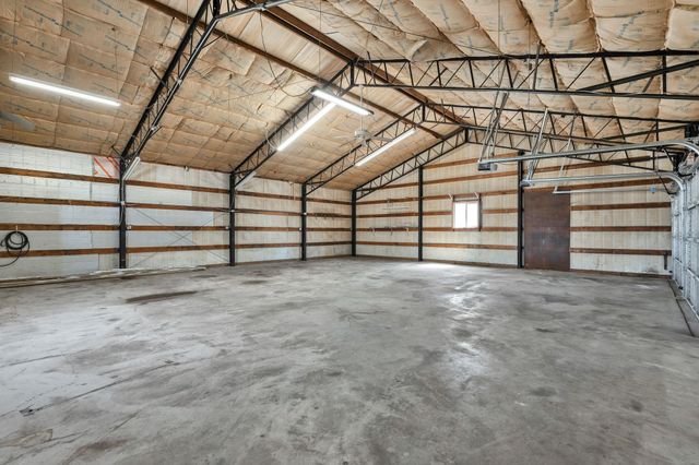 10270 SW Hidden Lane Rd, Augusta, KS 67010