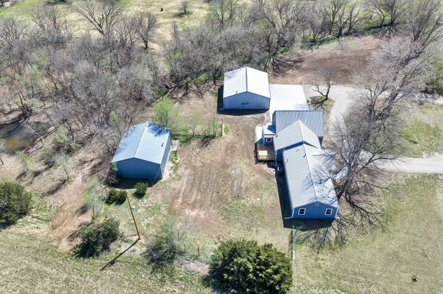 10270 SW Hidden Lane Rd, Augusta, KS 67010