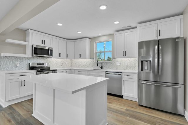 10270 SW Hidden Lane Rd, Augusta, KS 67010