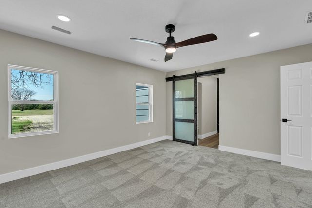 10270 SW Hidden Lane Rd, Augusta, KS 67010