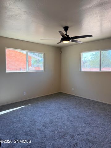 195 Hoagland Road, Las Cruces, NM 88005