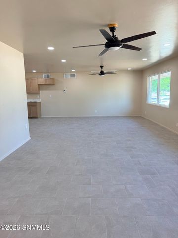 195 Hoagland Road, Las Cruces, NM 88005