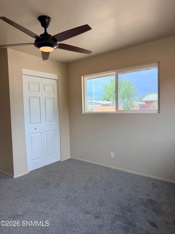 195 Hoagland Road, Las Cruces, NM 88005