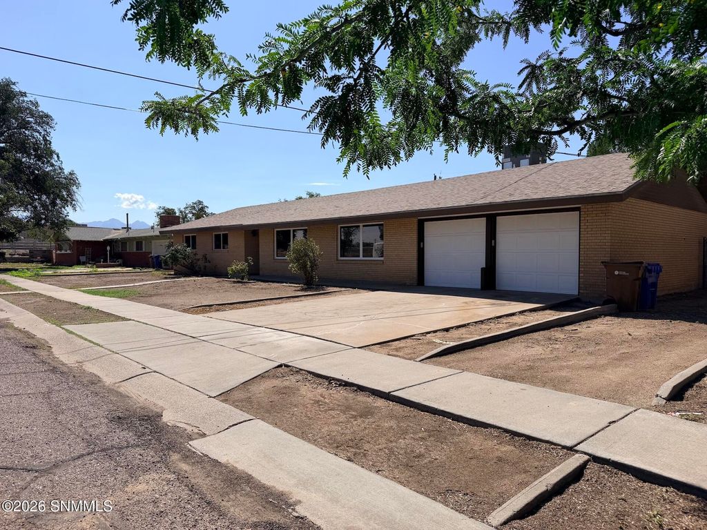 195 Hoagland Road, Las Cruces, NM 88005