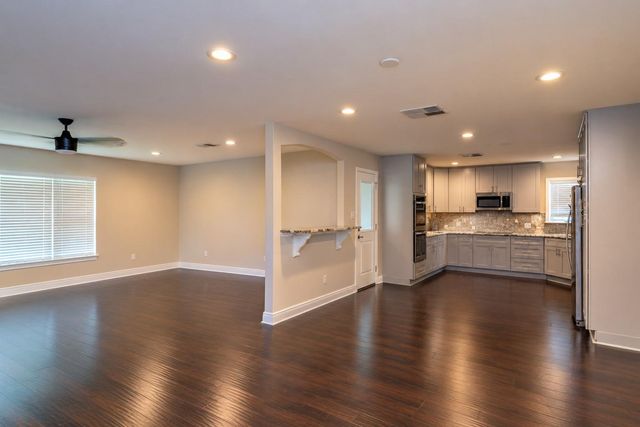 15901 Jersey Drive, Houston, TX 77040