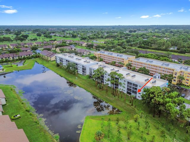 4725 LUCERNE LAKES Boulevard E 202, Lake Worth, FL 33467