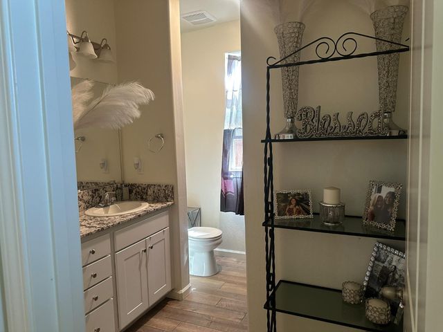 2351 Avenue 396, Kingsburg, CA 93631