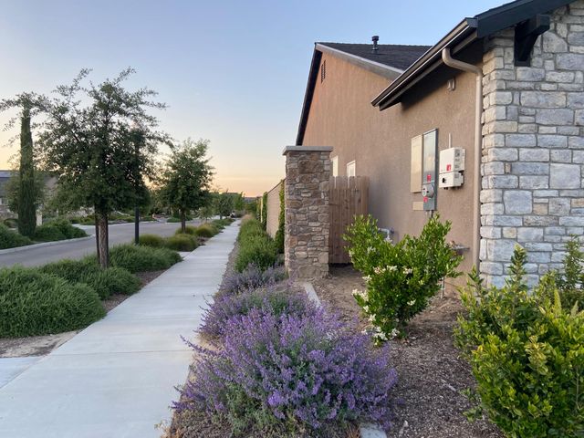 2351 Avenue 396, Kingsburg, CA 93631