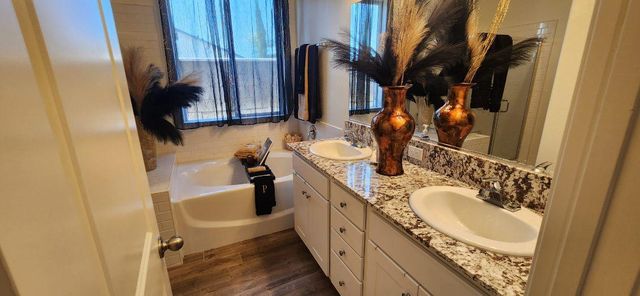 2351 Avenue 396, Kingsburg, CA 93631