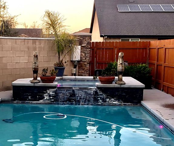 2351 Avenue 396, Kingsburg, CA 93631