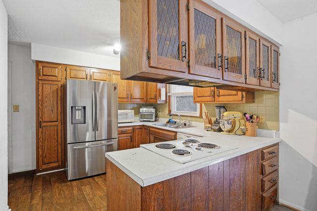 1905 NEWTON DR, Columbia, MO 65202