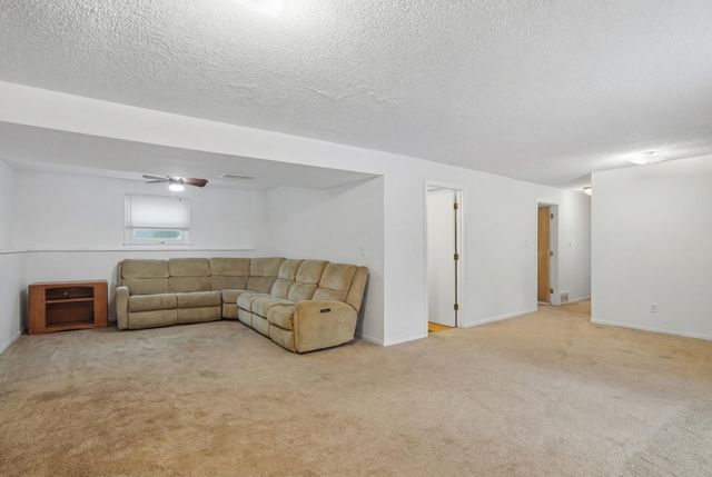 1905 NEWTON DR, Columbia, MO 65202