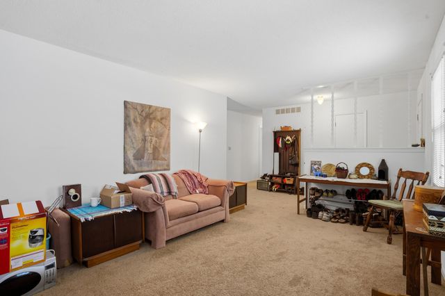 1905 NEWTON DR, Columbia, MO 65202