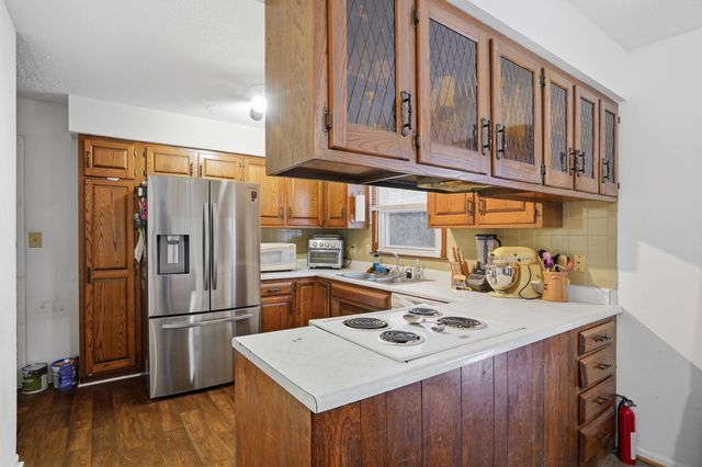 1905 NEWTON DR, Columbia, MO 65202