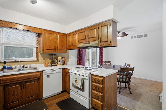 1905 NEWTON DR, Columbia, MO 65202