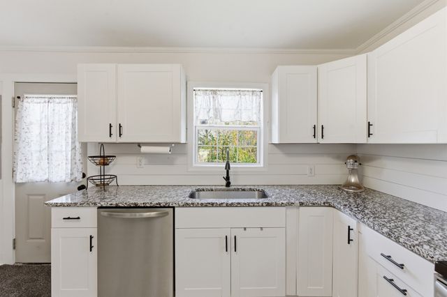 1610 Blocker Cir, Columbia, TN 38401