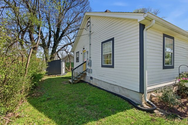 1610 Blocker Cir, Columbia, TN 38401