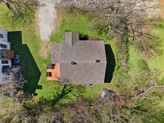 1610 Blocker Cir, Columbia, TN 38401