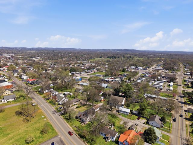 1610 Blocker Cir, Columbia, TN 38401