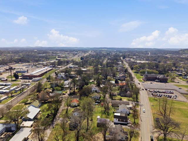 1610 Blocker Cir, Columbia, TN 38401