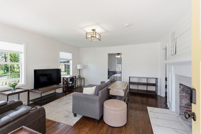 1610 Blocker Cir, Columbia, TN 38401