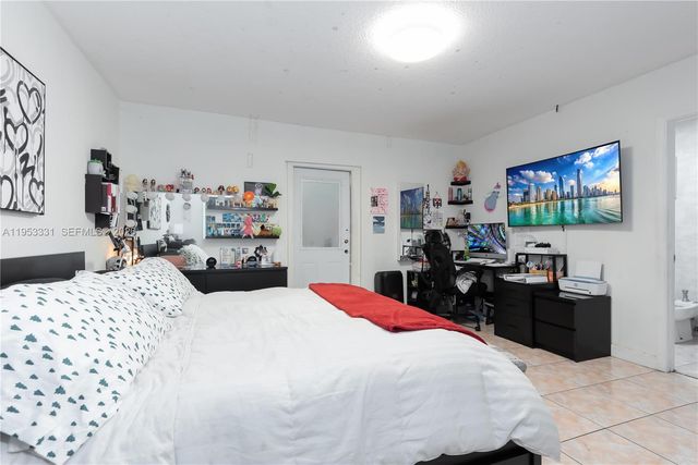 17505 SW 108th Ct, Miami, FL 33157