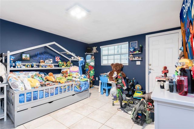 17505 SW 108th Ct, Miami, FL 33157