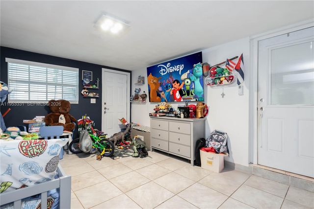 17505 SW 108th Ct, Miami, FL 33157