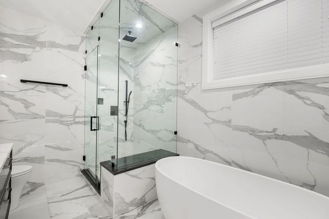 2209 W Belmont Avenue 2, Chicago, IL 60618