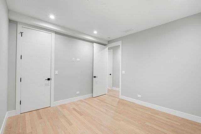 2209 W Belmont Avenue 2, Chicago, IL 60618