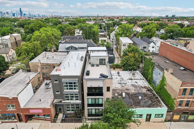 2209 W Belmont Avenue 2, Chicago, IL 60618