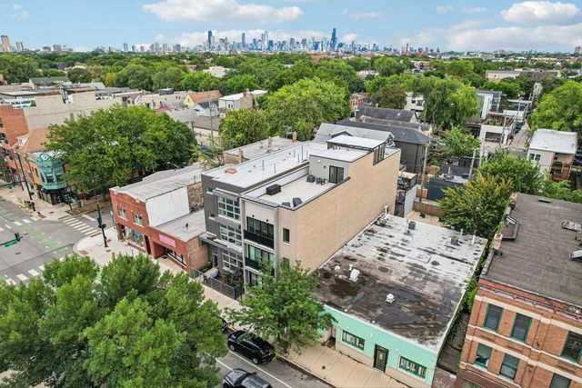 2209 W Belmont Avenue 2, Chicago, IL 60618