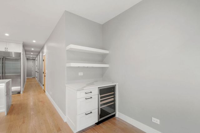 2209 W Belmont Avenue 2, Chicago, IL 60618