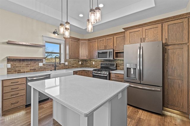 2357 Oak Lane Court SW, Iowa City, IA 52240